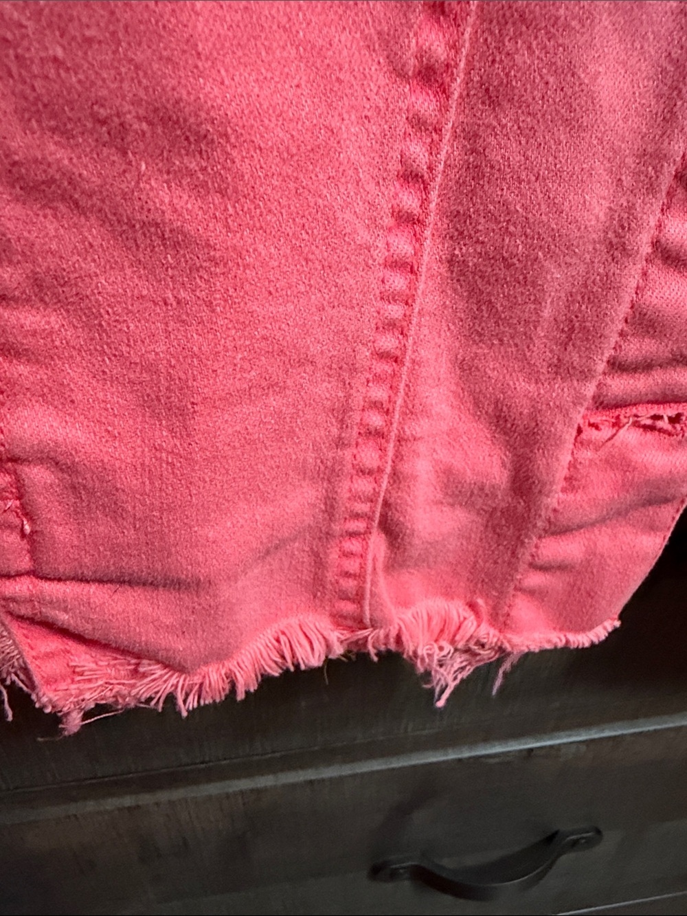 RISEN Coral Distressed Cropped Denim Jacket Size M NWT - Picture 5 of 7
